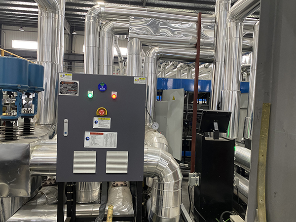 復合材料壓油溫機2